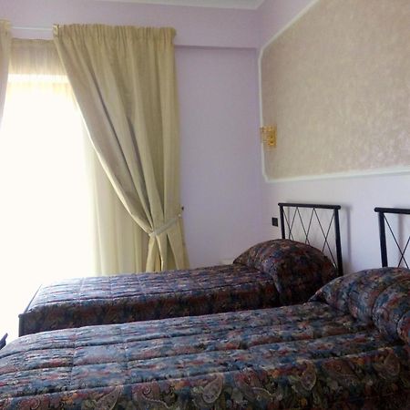 Hotel Al Querceto Tocco Caudio Zimmer foto