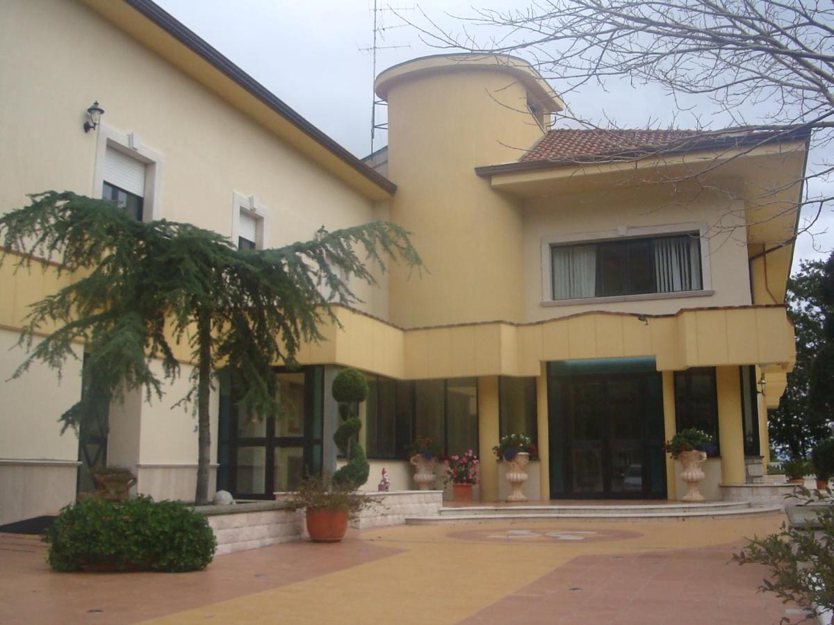 Hotel Al Querceto Tocco Caudio Exterior foto